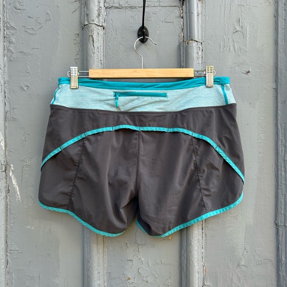 Lululemon Groovy Run Short, size 8 - Picture 4 of 13